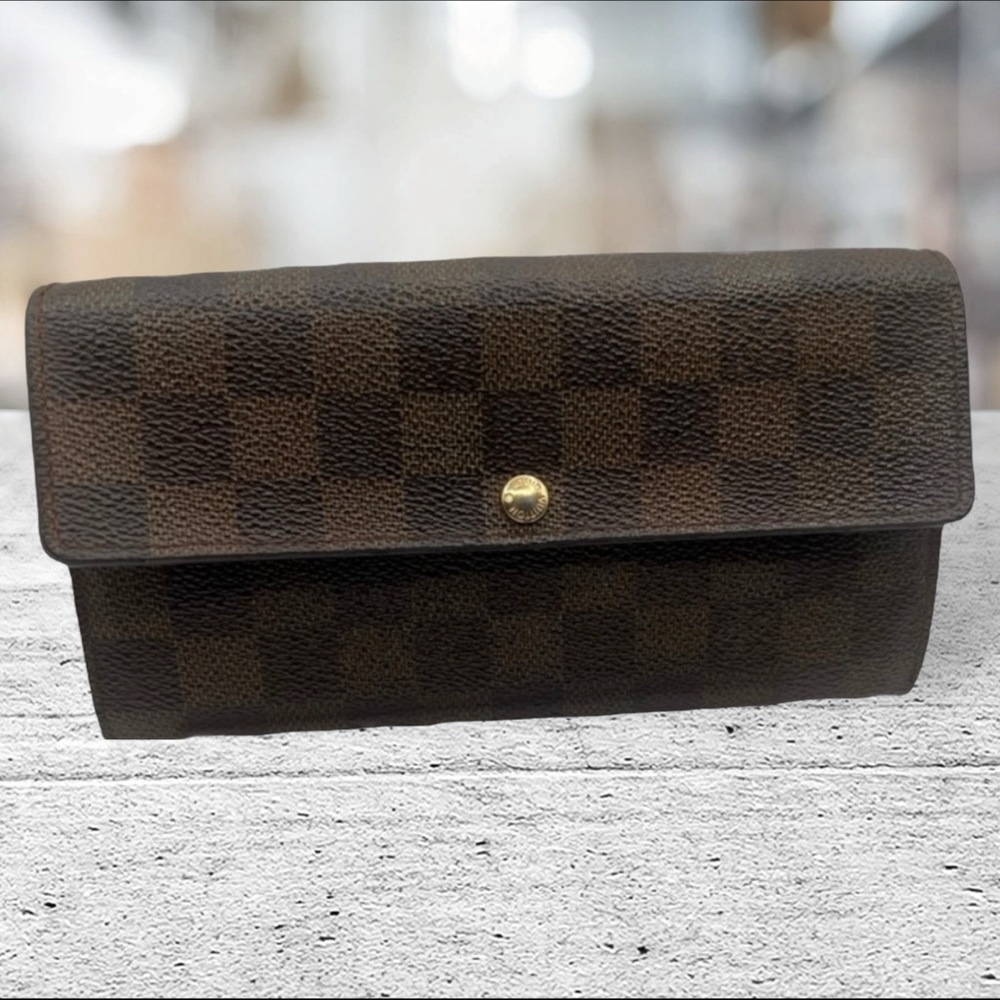 Louis Vuitton Damier Sarah Long Wallet EUC Authentic